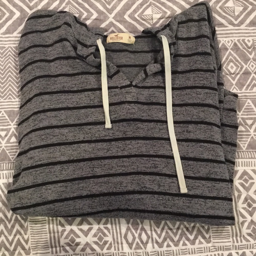 Hollister Lightweight Sweater
